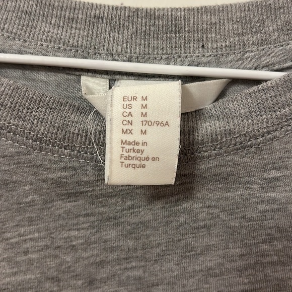 H&M embellished tee - Picture 3 of 5